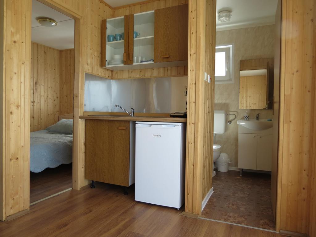 Campsite Kaya Pakoštane Zewnętrze zdjęcie